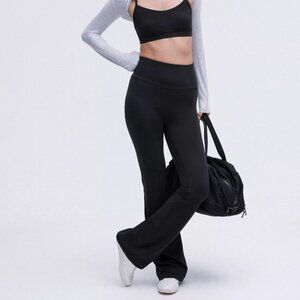 LULULEMON Groove Nulu Super-High-Rise Flared Pant BLK 6